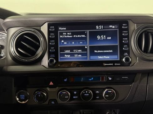 Used 2021 Toyota Tacoma TRD Sport AWD/4WD image 20