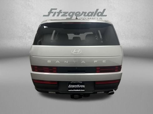 Used 2025 Hyundai Santa Fe SE image 4