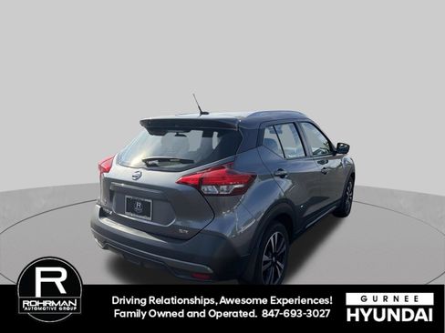 Used 2019 Nissan Kicks SR FWD image 9