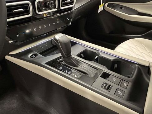 New 2026 Nissan Sentra SL FWD image 17
