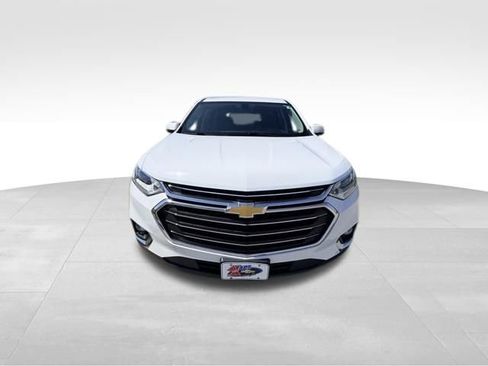 Used 2019 Chevrolet Traverse LT FWD image 3