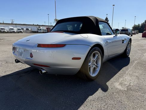 Used 2003 BMW Z8 image 5