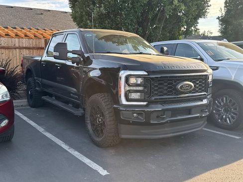 Used 2025 Ford F350 Lariat w/ Lariat Ultimate Package AWD/4WD image 2