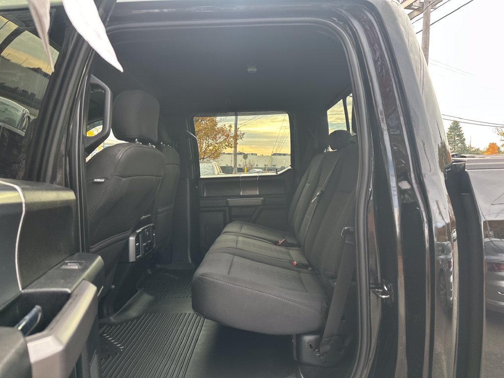 Used 2018 Ford F150 XLT w/ Equipment Group 302A Luxury AWD/4WD image 19