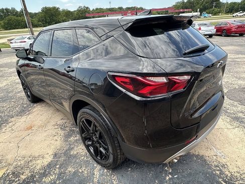 Used 2022 Chevrolet Blazer LT w/ LPO, Black Accent Package FWD image 5