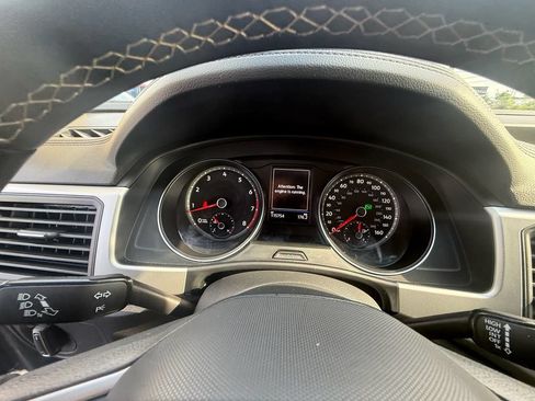Used 2021 Volkswagen Atlas SE AWD/4WD image 17