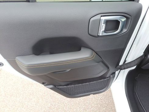 New 2026 Jeep Gladiator Sport image 16