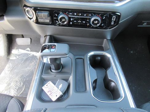 New 2025 Chevrolet Silverado 1500 LT image 22