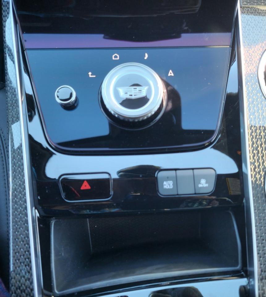 Used 2025 Cadillac Escalade V AWD/4WD image 22
