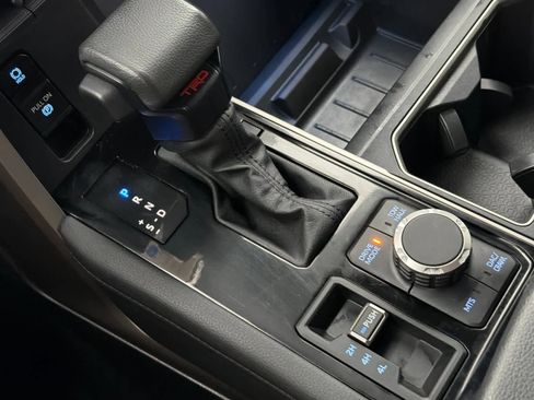 Used 2022 Toyota Tundra Limited image 20