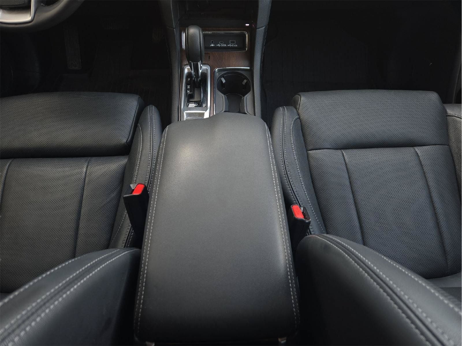 Used 2024 Subaru Ascent Touring AWD/4WD image 6