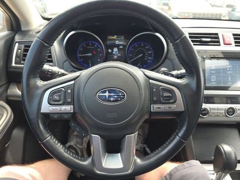 Used 2016 Subaru Outback 2.5i Limited AWD/4WD image 18