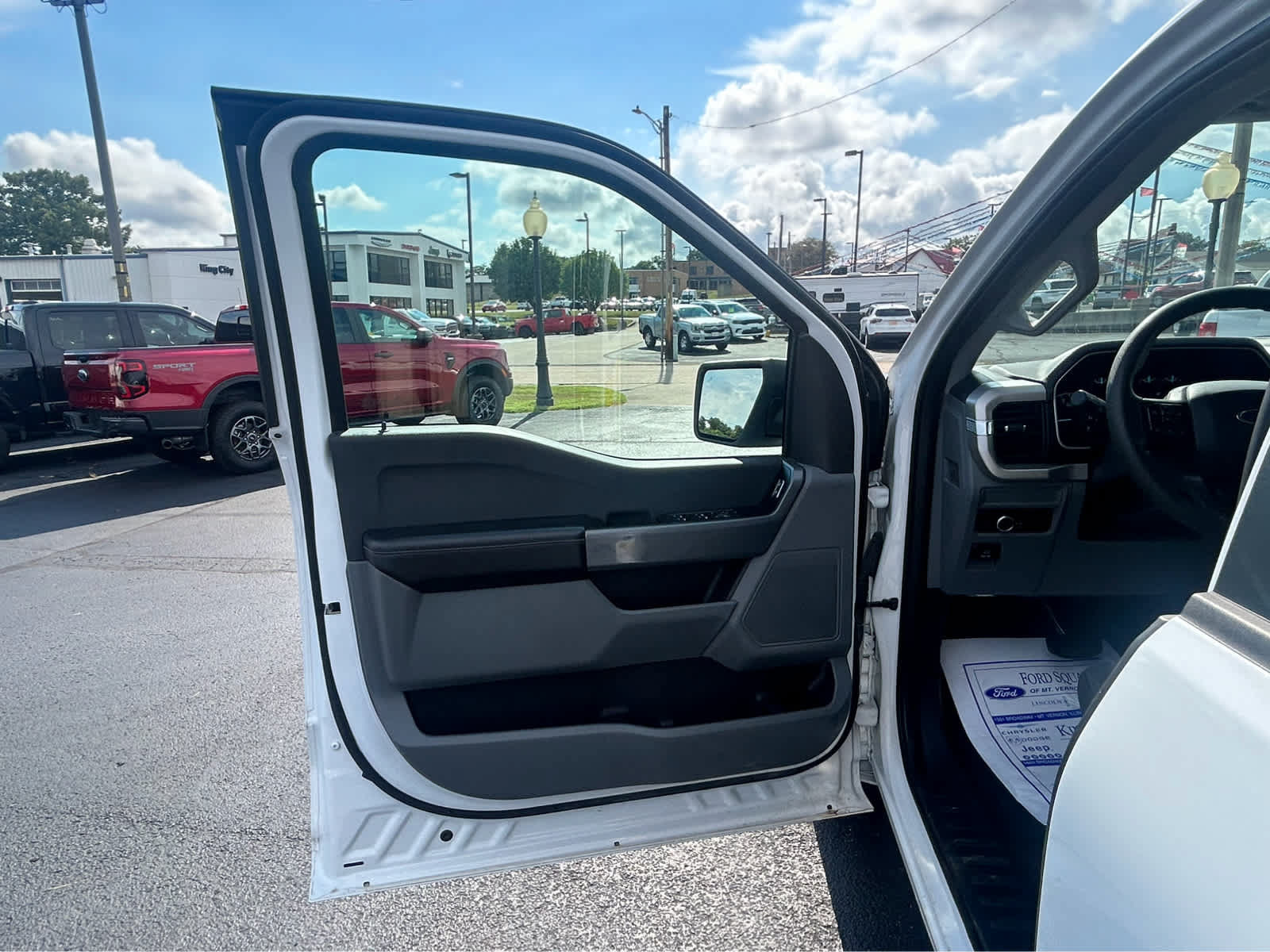 Used 2022 Ford F150 XLT AWD/4WD image 15