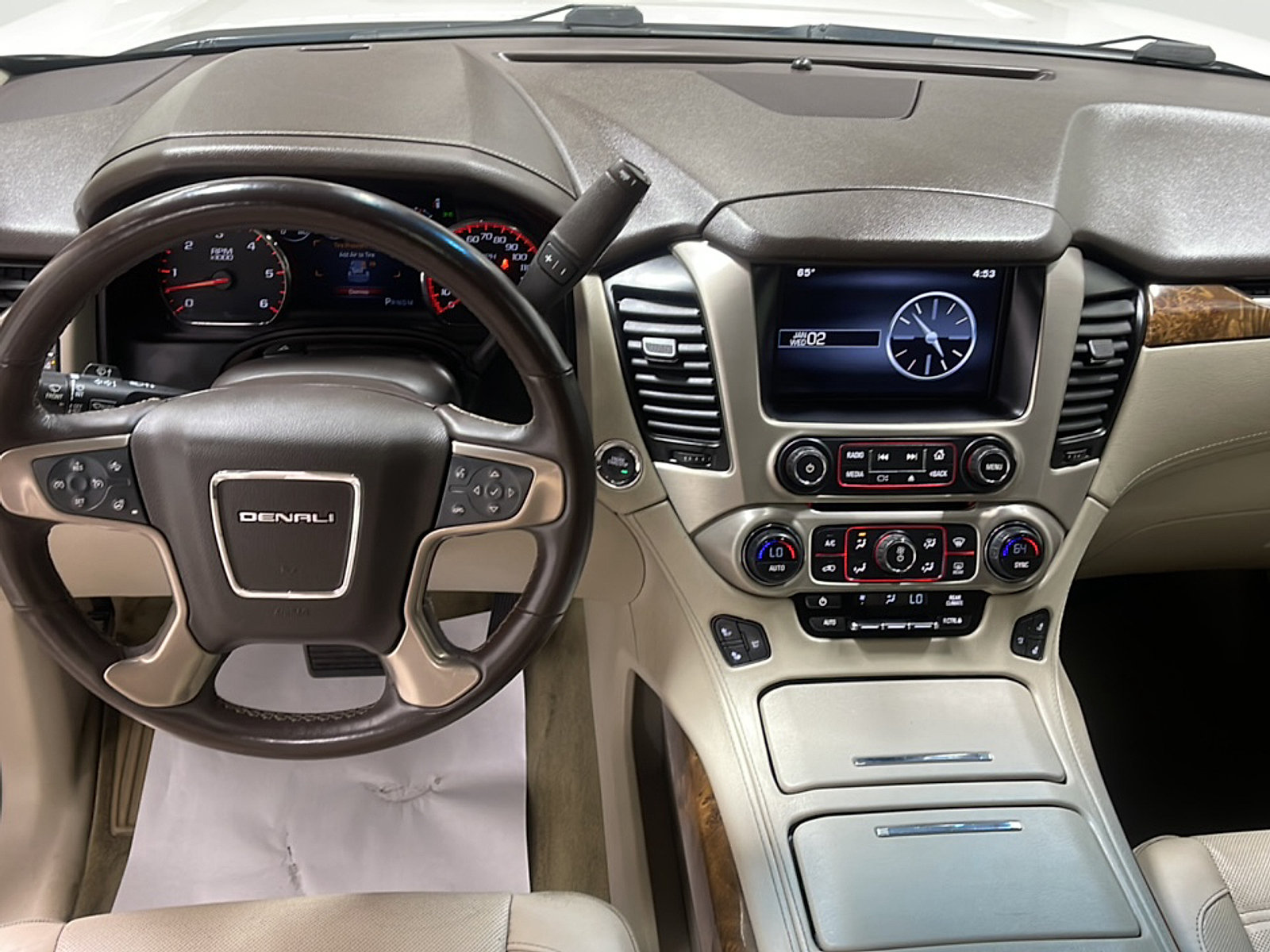 Used 2015 GMC Yukon Denali AWD/4WD image 3