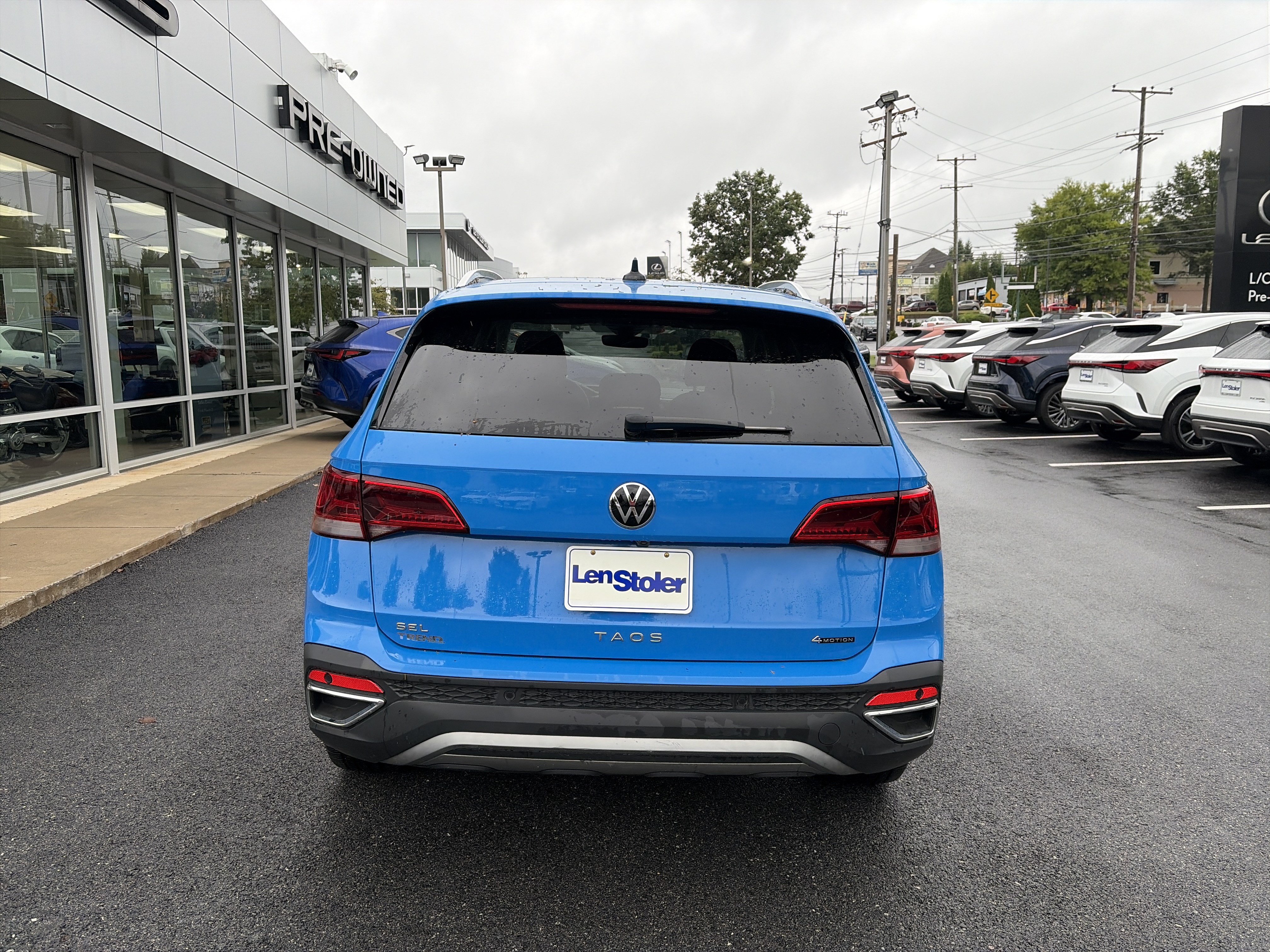 Used 2023 Volkswagen Taos SEL AWD/4WD image 4