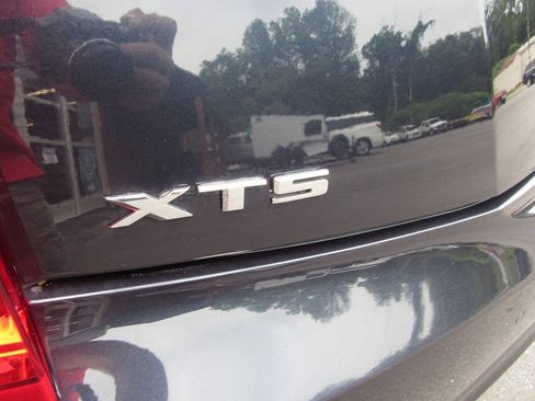 Used 2013 Cadillac XTS Luxury w/ Driver Awareness Package FWD image 16