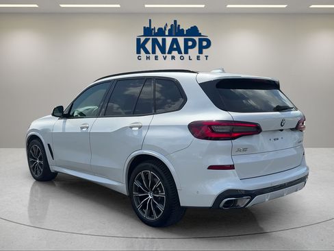 Used 2023 BMW X5 xDrive40i AWD/4WD image 3
