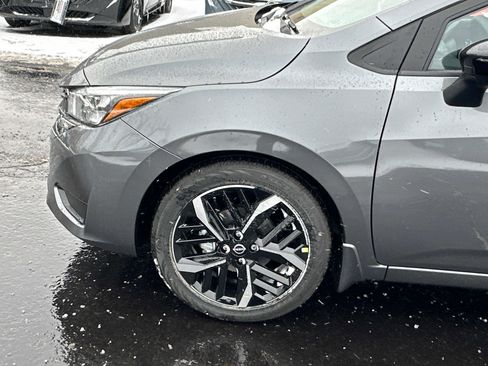 New 2025 Nissan Versa SR w/ Trunk Package image 7