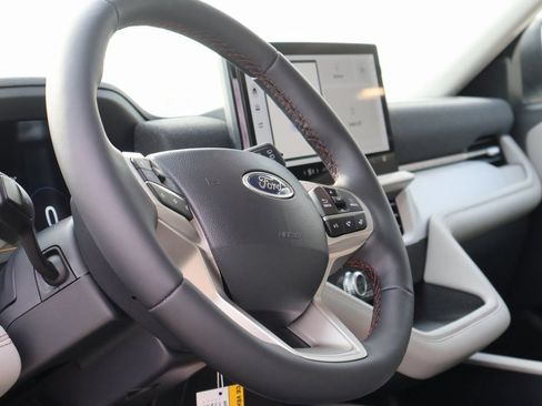 New 2026 Ford Explorer Active w/ Active Comfort Package AWD/4WD image 27