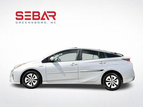 Used 2018 Toyota Prius Four w/ Advanced Technology Package image 12