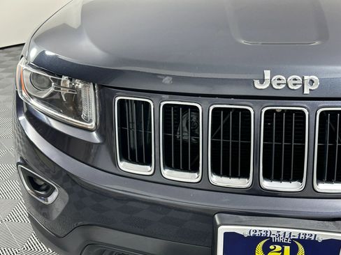 Used 2015 Jeep Grand Cherokee Laredo w/ Quick Order Package 23E AWD/4WD image 5