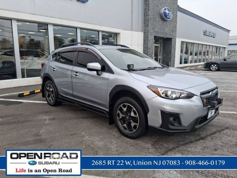 Used 2019 Subaru Crosstrek 2.0i Premium w/ Moonroof Package image 3