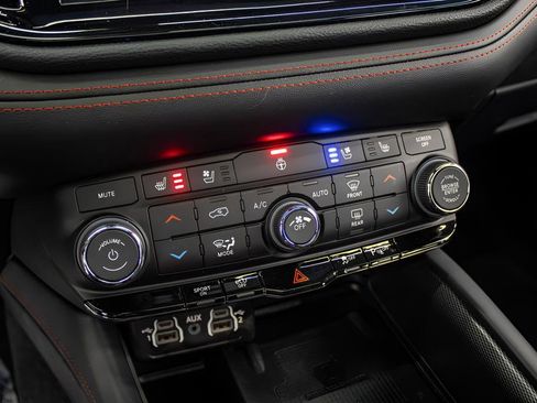 Used 2024 Dodge Durango R/T image 21