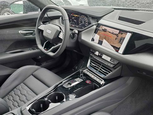 New 2026 Audi S e-tron GT Prestige image 10