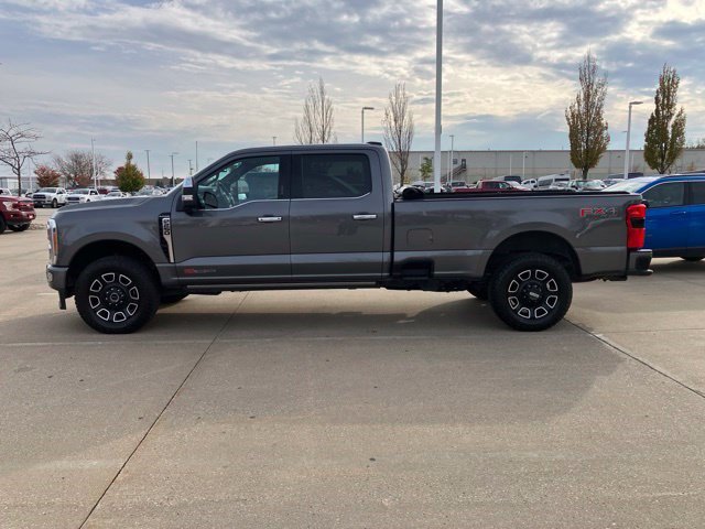 Used 2023 Ford F250 Platinum AWD/4WD image 5