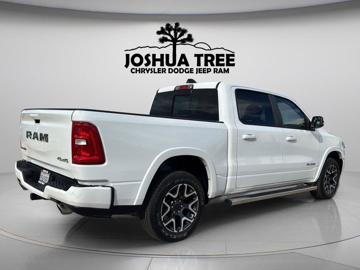 Used 2025 RAM 1500 Laramie w/ Sport Appearance Package AWD/4WD image 7