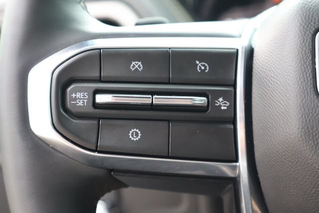 Used 2025 GMC Yukon Elevation AWD/4WD image 30