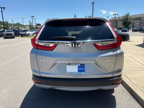 Used 2018 Honda CR-V EX image 3