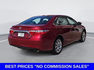 Used 2017 Toyota Camry XLE FWD video 3