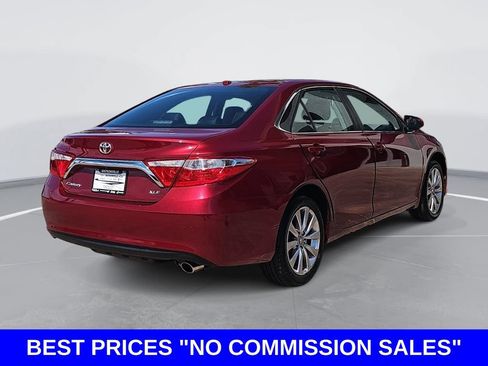 Used 2017 Toyota Camry XLE FWD image 3