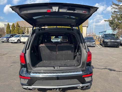 Used 2015 Mercedes-Benz GL 63 AMG 4MATIC image 46