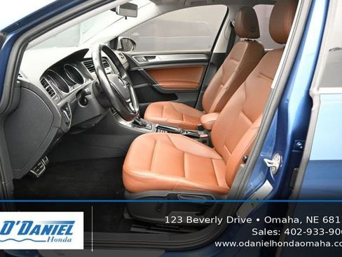 Used 2017 Volkswagen Golf Alltrack SE AWD/4WD image 25