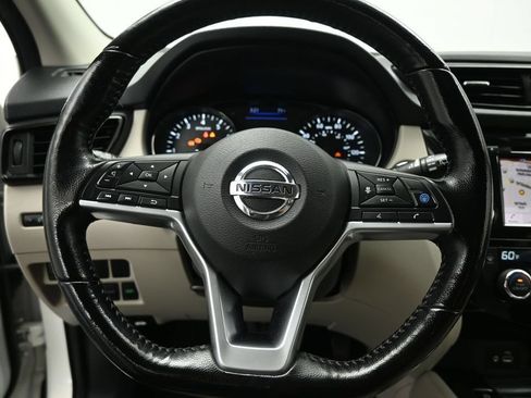 Used 2020 Nissan Rogue Sport SL w/ Premium Package FWD image 13