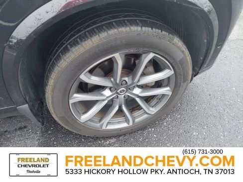 Used 2017 Volvo XC90 T6 Momentum w/ Vision Package AWD/4WD image 7