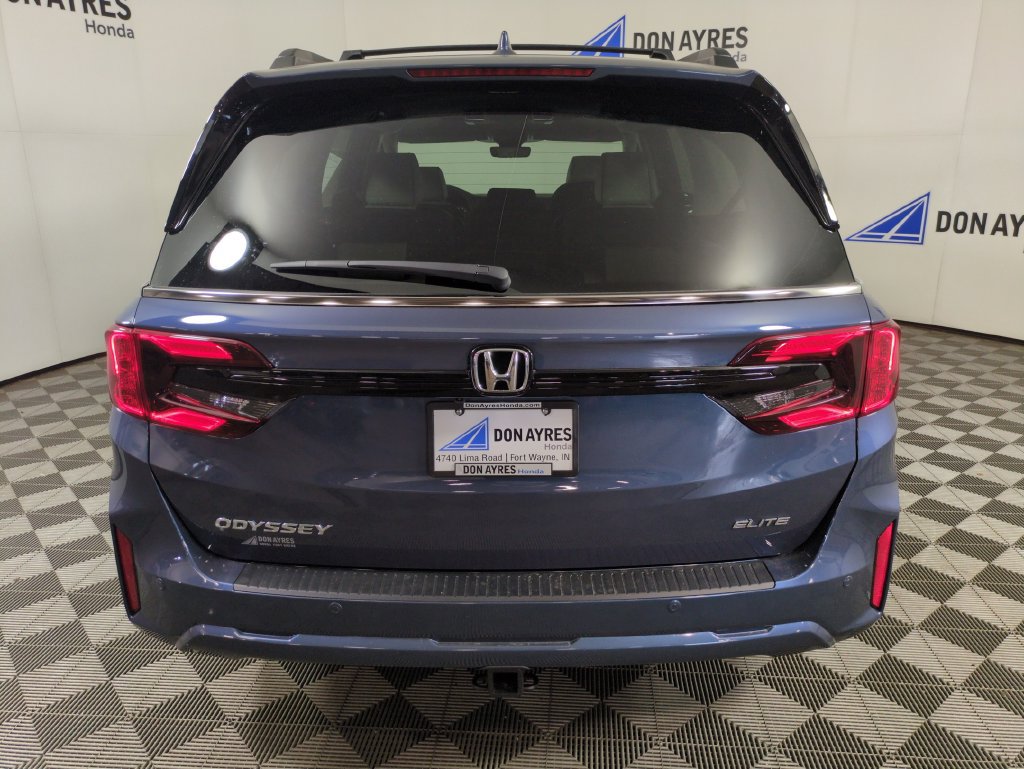 New 2027 Honda Odyssey Elite image 4