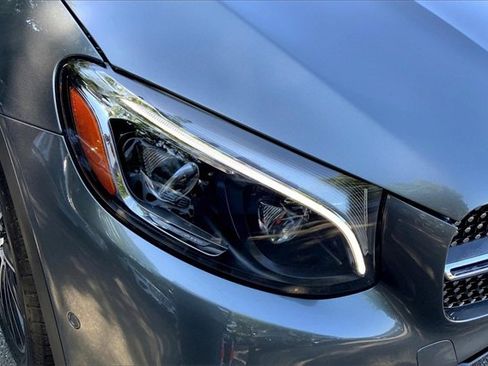 Used 2019 Mercedes-Benz GLC 300 4MATIC Coupe image 24