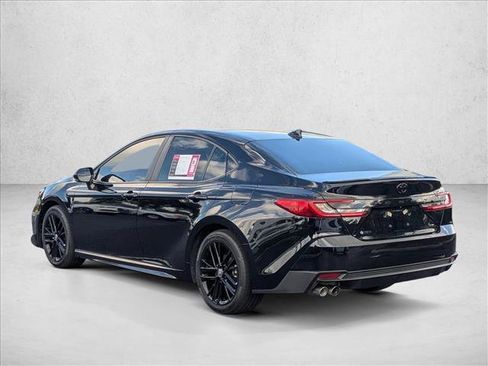 Used 2025 Toyota Camry SE FWD image 7