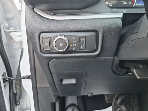 Used 2020 Ford Explorer XLT w/ Equipment Group 202A image 22