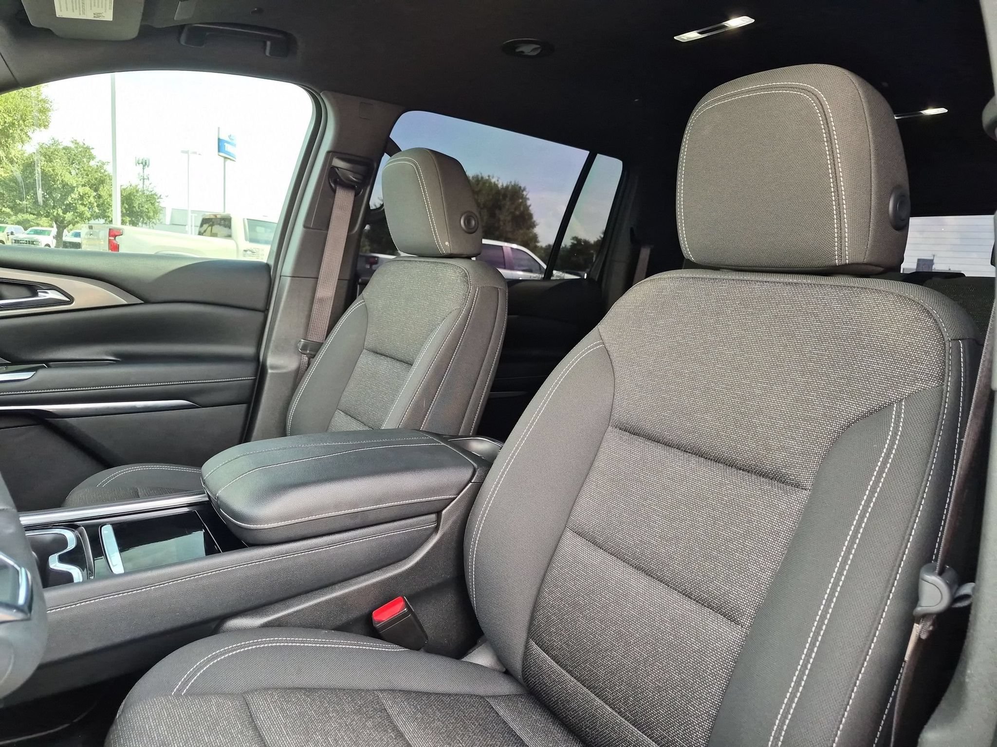 Used 2024 Chevrolet Traverse LT w/ Enhanced Driving Package FWD image 13