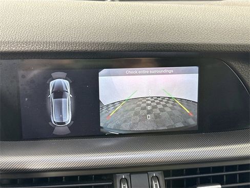 Used 2023 Alfa Romeo Stelvio Veloce image 13