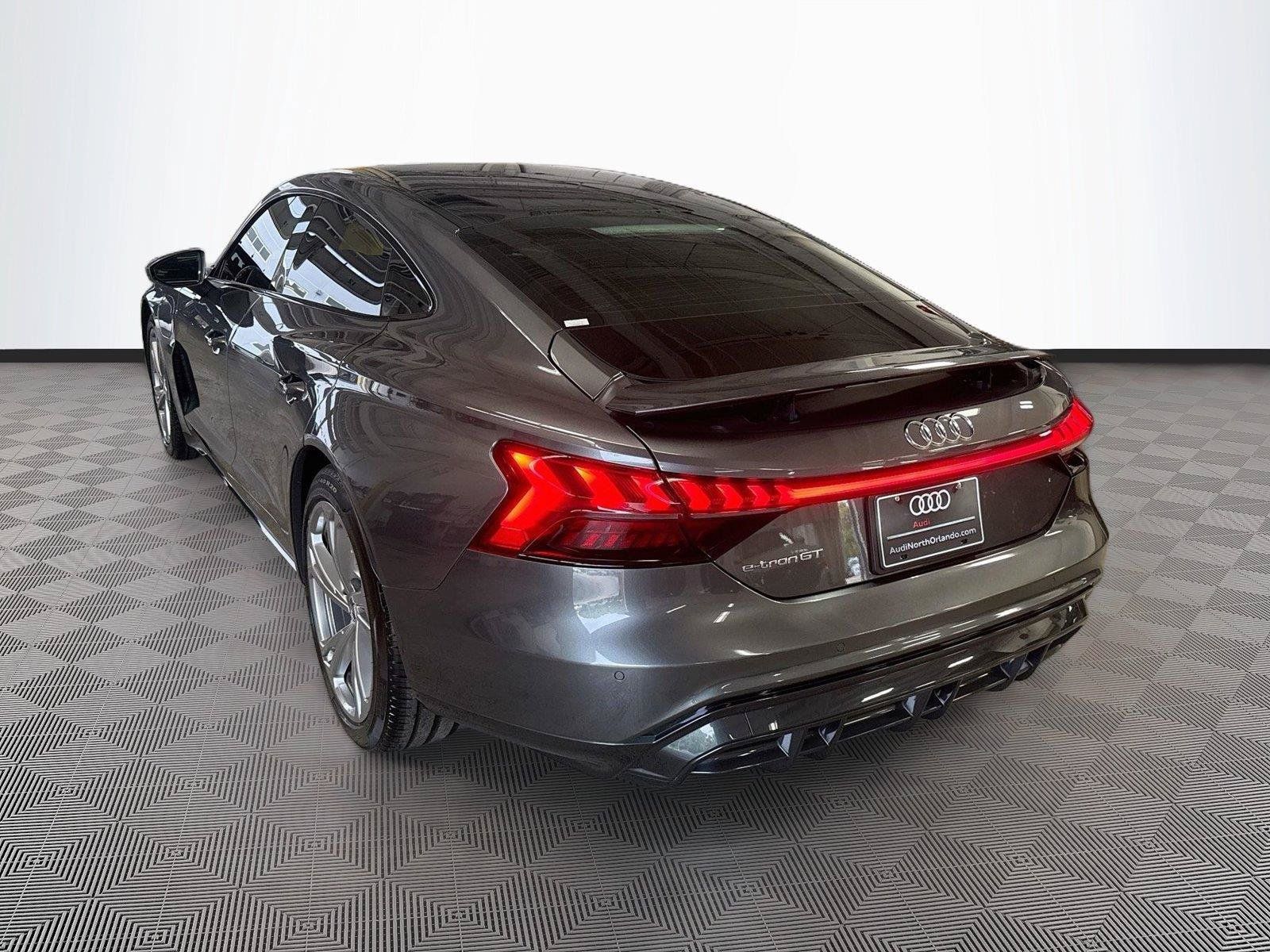 Used 2022 Audi e-tron GT Premium Plus AWD/4WD image 5