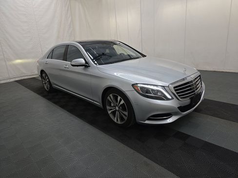 Used 2016 Mercedes-Benz S 550 4MATIC Sedan w/ Premium Package image 33
