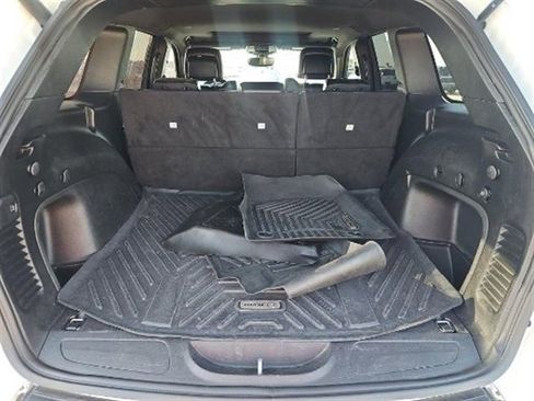 Used 2022 Jeep Grand Cherokee Limited image 6