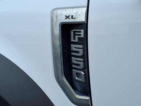 Used 2022 Ford F550 2WD Regular Cab Super Duty image 10