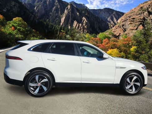 Used 2022 Jaguar F-PACE S image 2