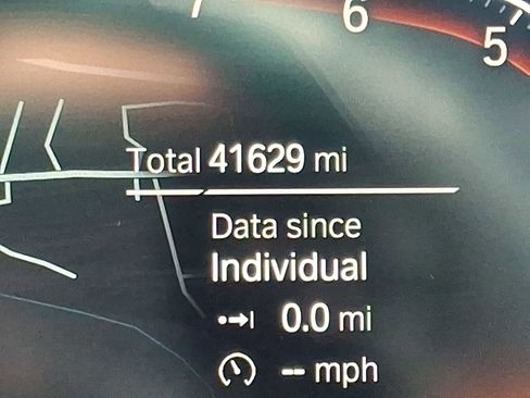 Used 2023 BMW X6 xDrive40i w/ M Sport Package image 21